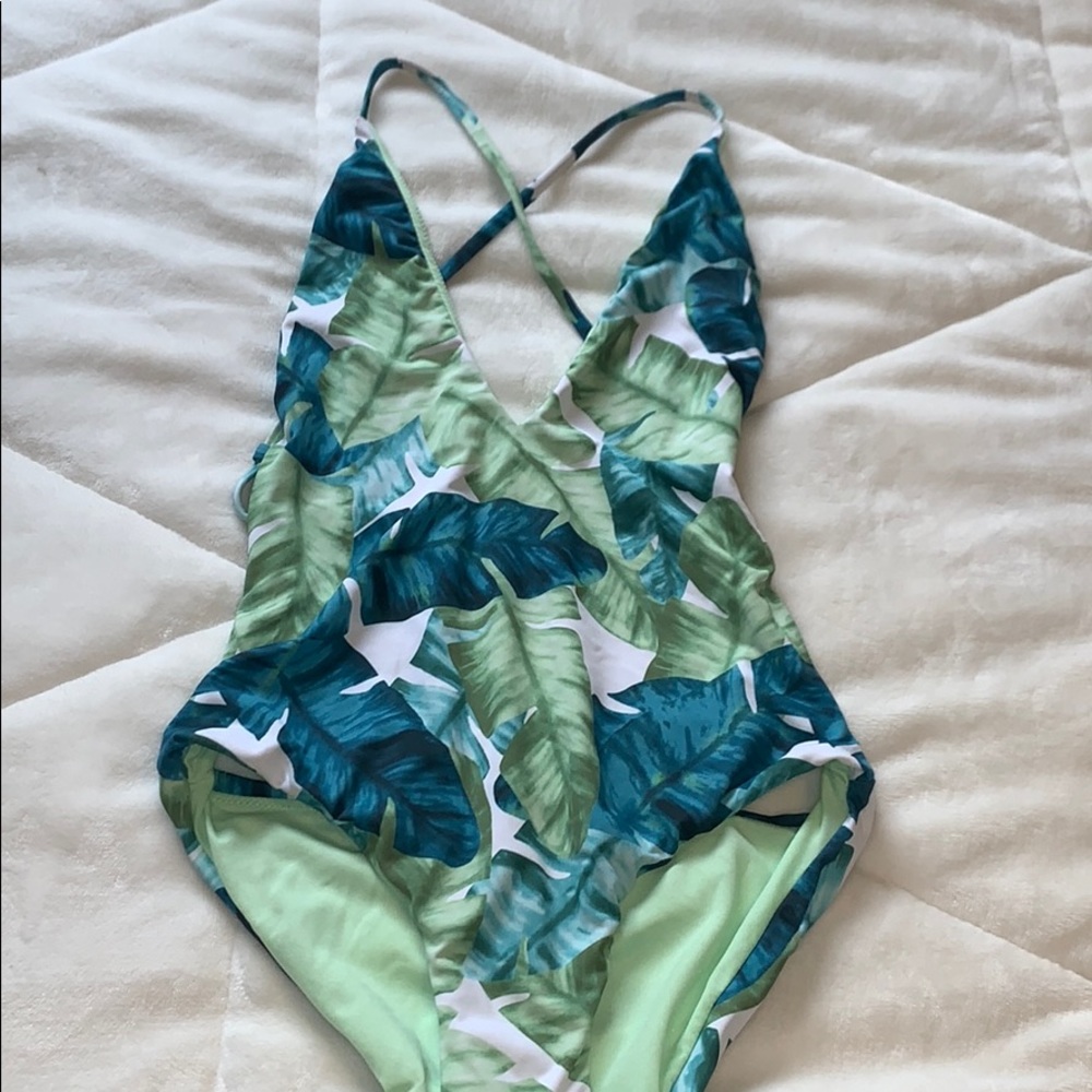 Fashion Nova Open Back One Piece Bathing Suit